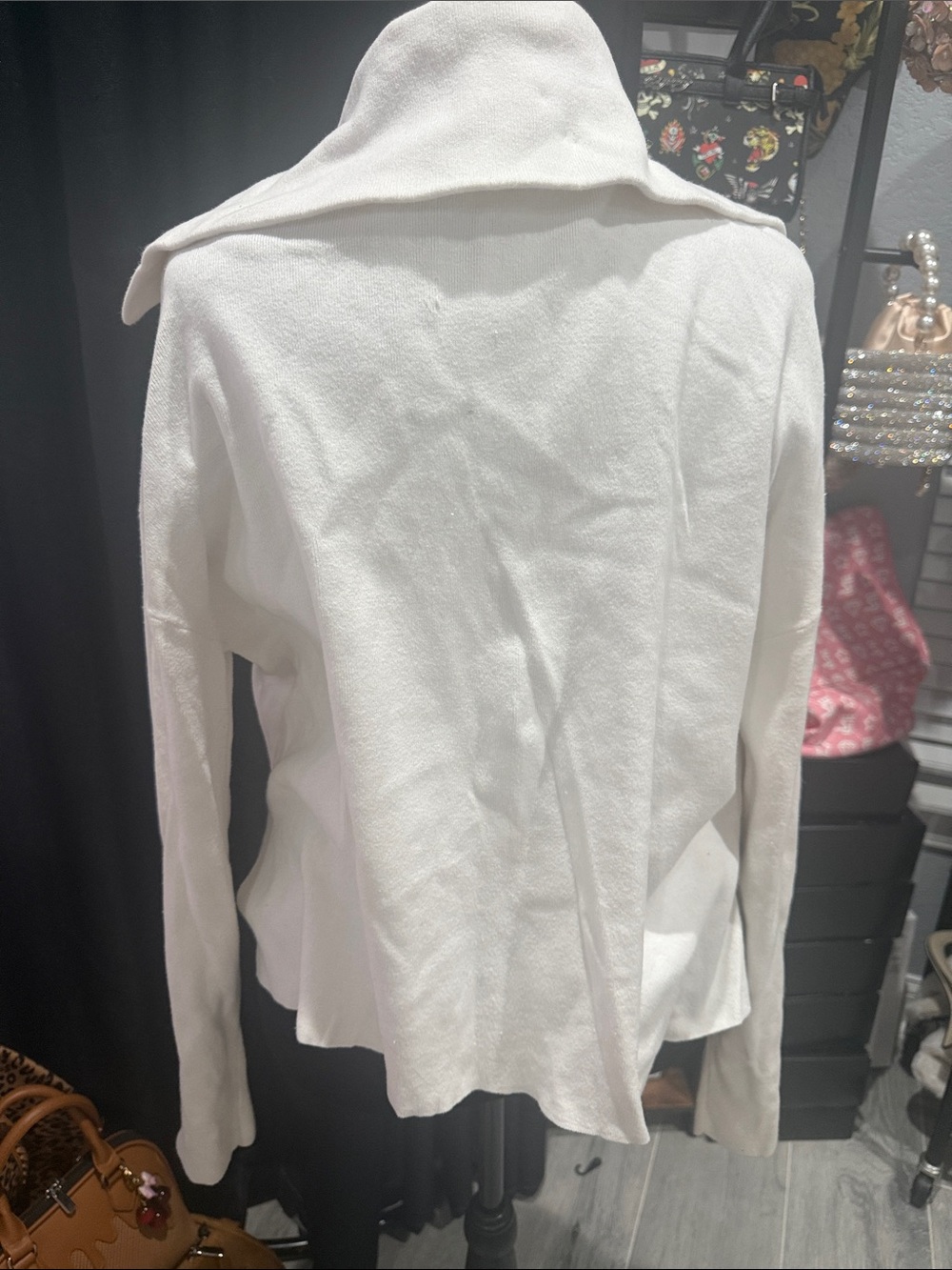 Express White V-Neck Collared Pullover - Picture 5 of 7